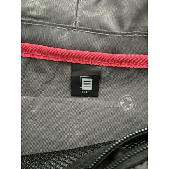 SWISSGEAR Scan Smart TSA Laptop 17.5" Backpack - Black: College Softside Bag - Picture 11 of 11